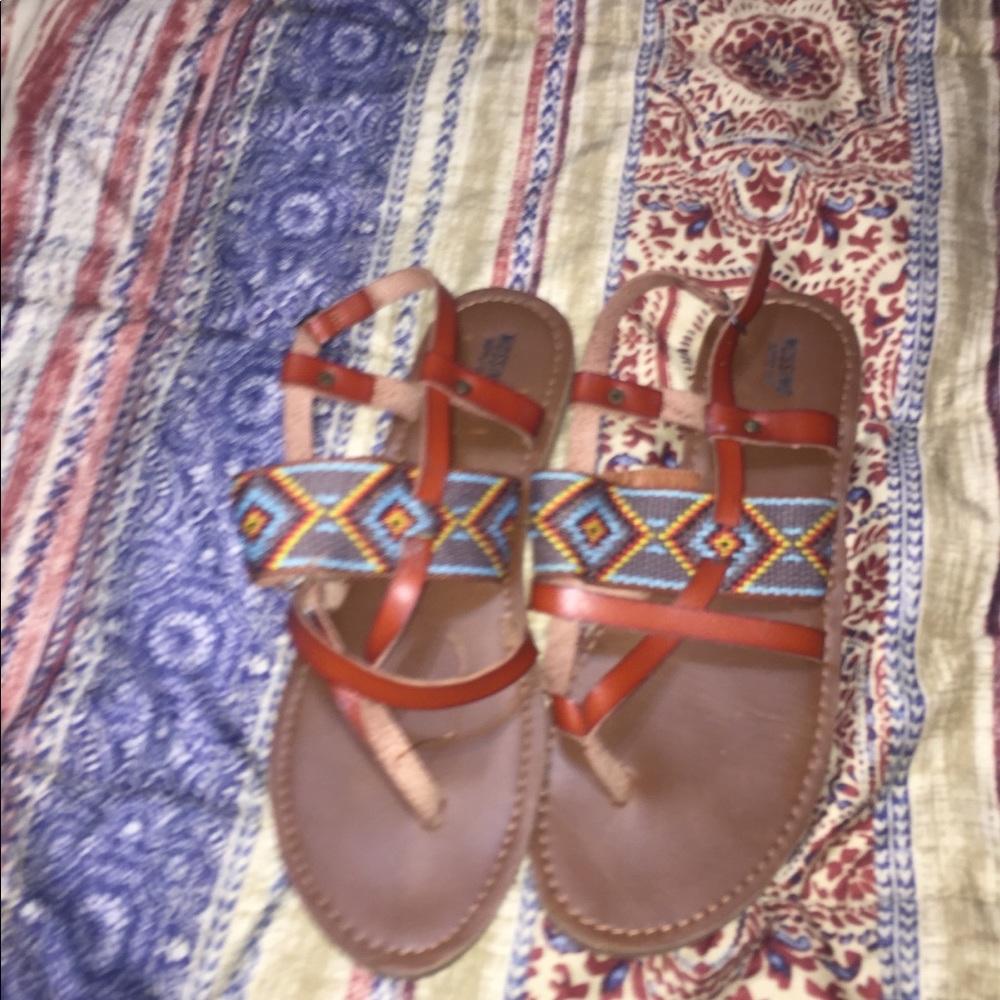 Sandals - Picture 4 of 5